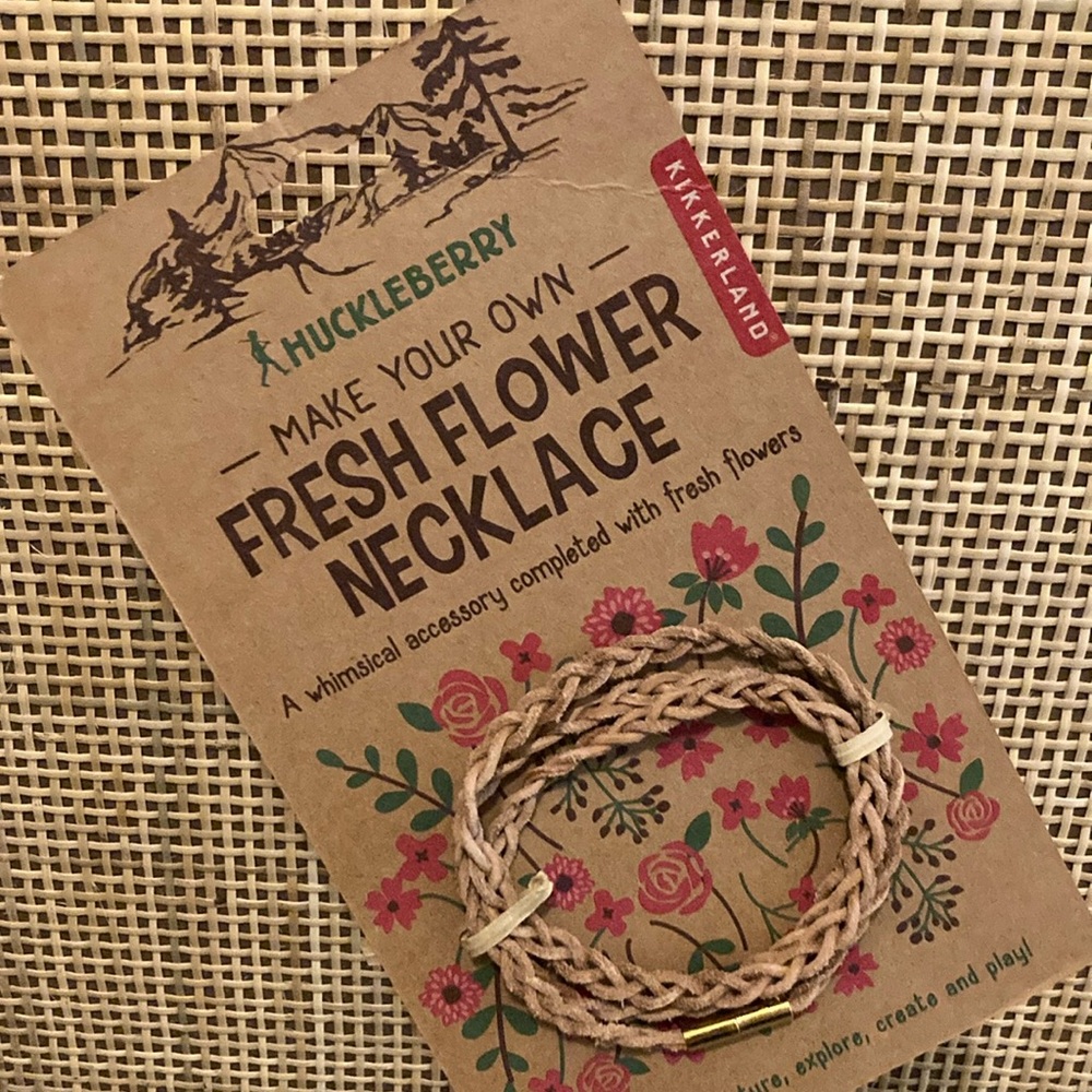 NEW Kikkerland Huckleberry Make Your Own Fresh Flower Necklace, Genuine Leather